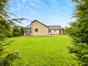 Photo 19- click for photo gallery